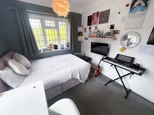 Photo 26- click for photo gallery